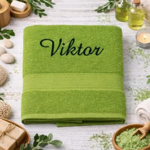 vysivana-osuska-s-menom-viktor-zelena-lawli Hráškovozelená vyšívaná froté osuška s tmavozeleným kaligrafickým nápisom Viktor