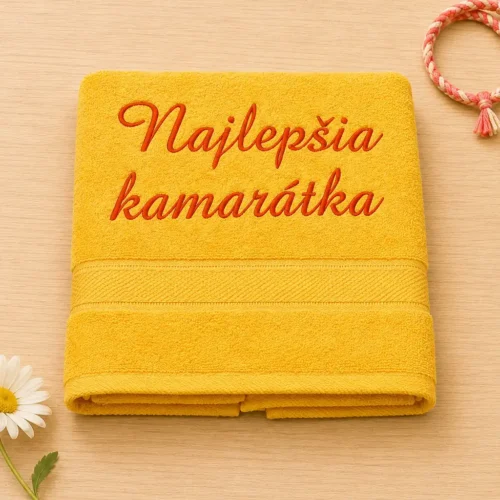 vysivana-osuska-s-napisom-najlepsia-kamaratka-zlta-lawli Žltá vyšívaná froté osuška s oranžovým kaligrafickým nápisom Najlepšia kamarátka