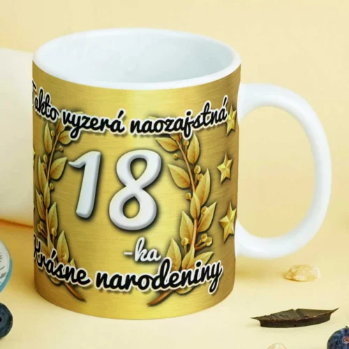 Hrnček 18 – Takto vyzerá naozajstná 18-tka Zlatý hrnček 18 s nápisom Takto vyzerá naozajstná 18-tka